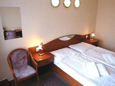 Hotel U Hvezdy Praga Esterno foto